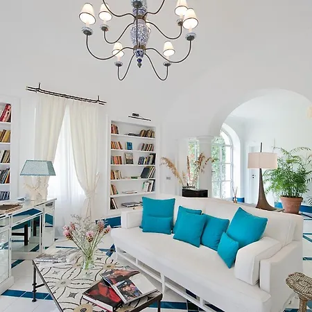 Vila Arienzo Sleeps 6 Pool Air Con Wifi Positano