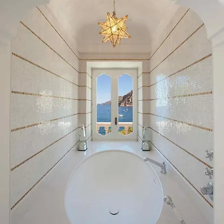 Arienzo Sleeps 6 Pool Air Con Wifi Vila Positano